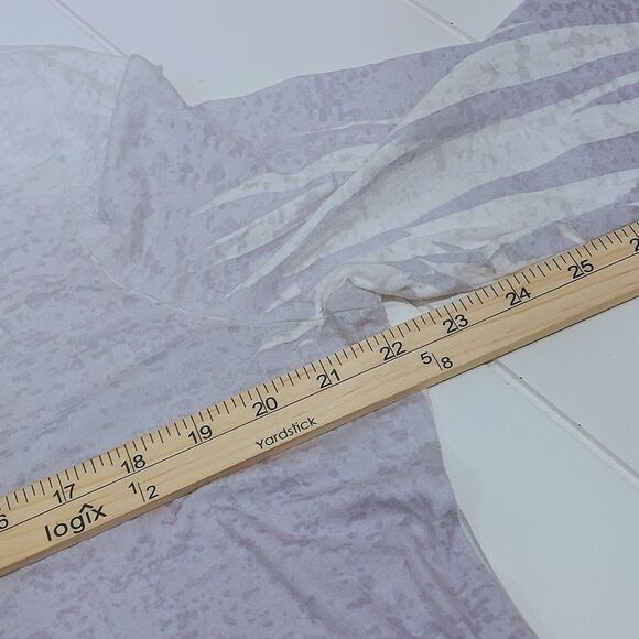 Zenergy by Chico's Women's 3 Rhinestone Graphic Top Purple Medallion 3/4 Sleeve - Picture 10 of 12